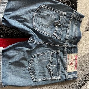 True religion billy big T cut off shorts size34